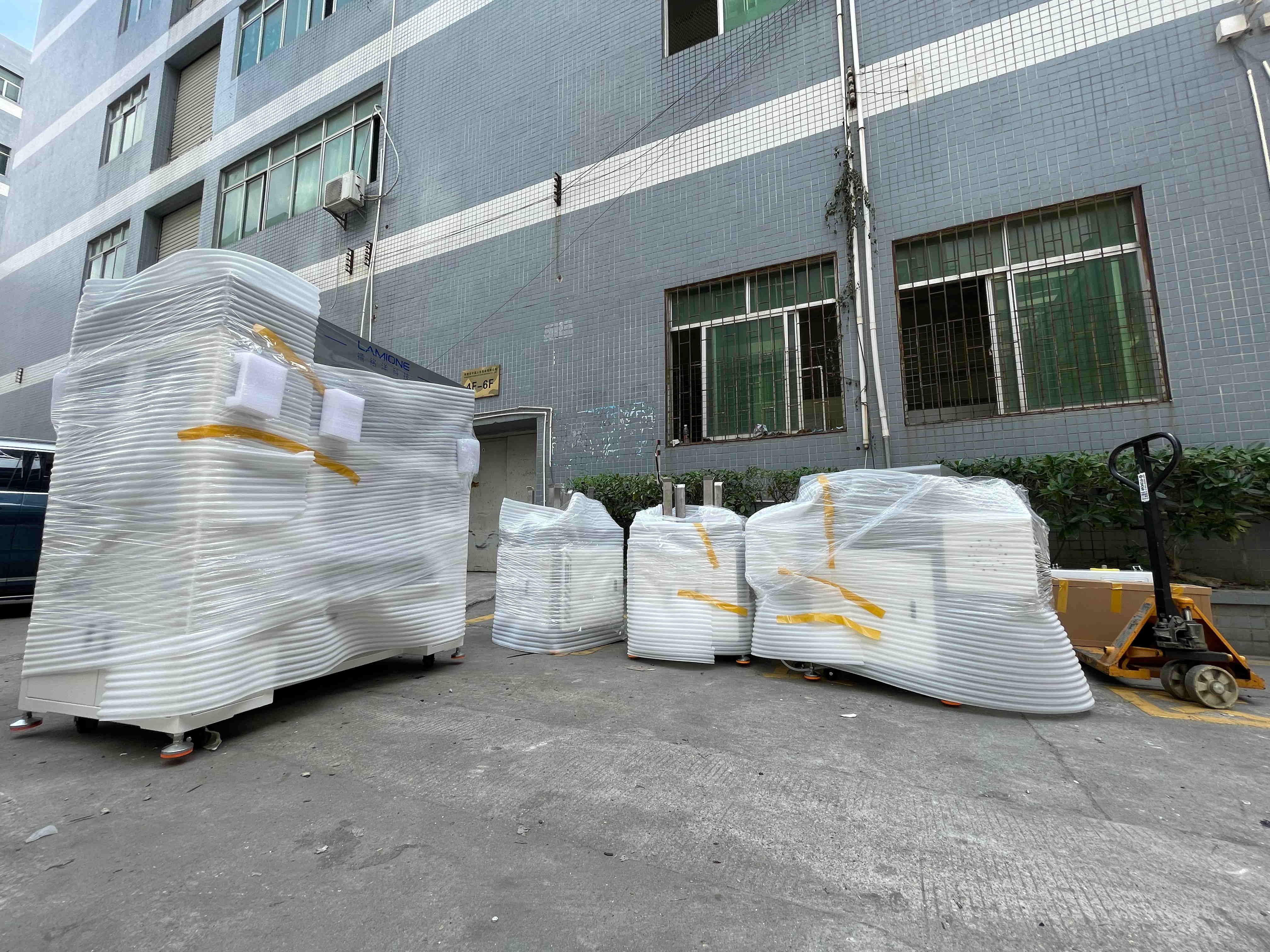 鐳銘洋設(shè)備啟程深圳，精湛工藝與卓越品質(zhì)贏得市場青睞